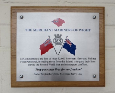 Plaque erected by Merchant Mariners of Wight MN Day, 3rd September 2016